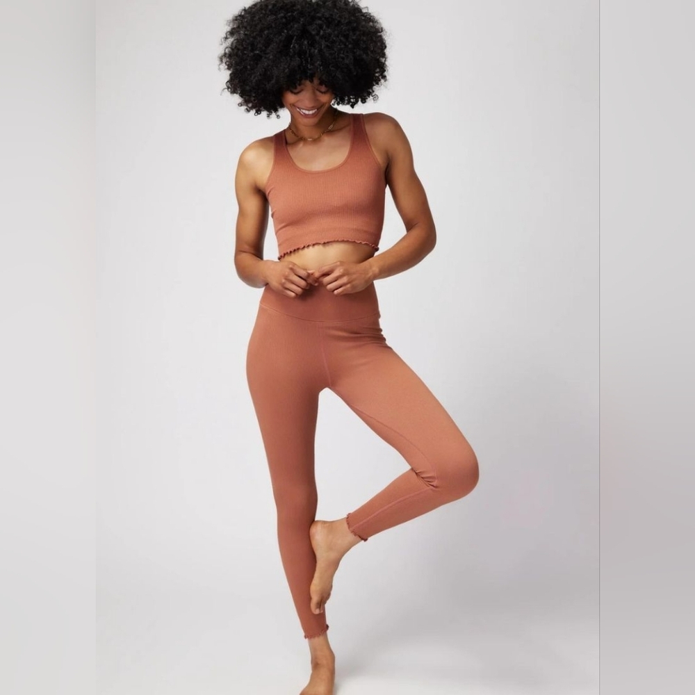 Spiritual Gangster Amor Crop Tank and Love Sculpt Seamless 7/8 Leggings SET